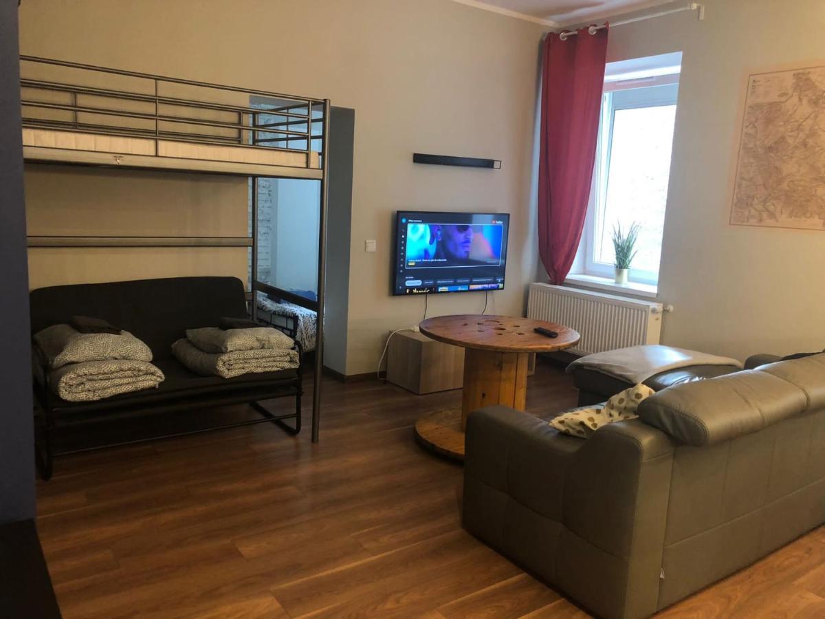 Apartament Srodmiescie 1 Sypialnia Oraz 1 Salon فاوبجه المظهر الخارجي الصورة